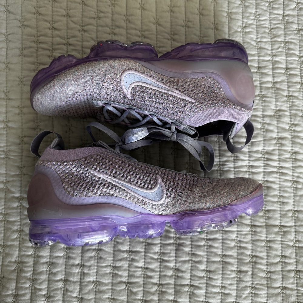 Nike VaporMax 2021 in Purple